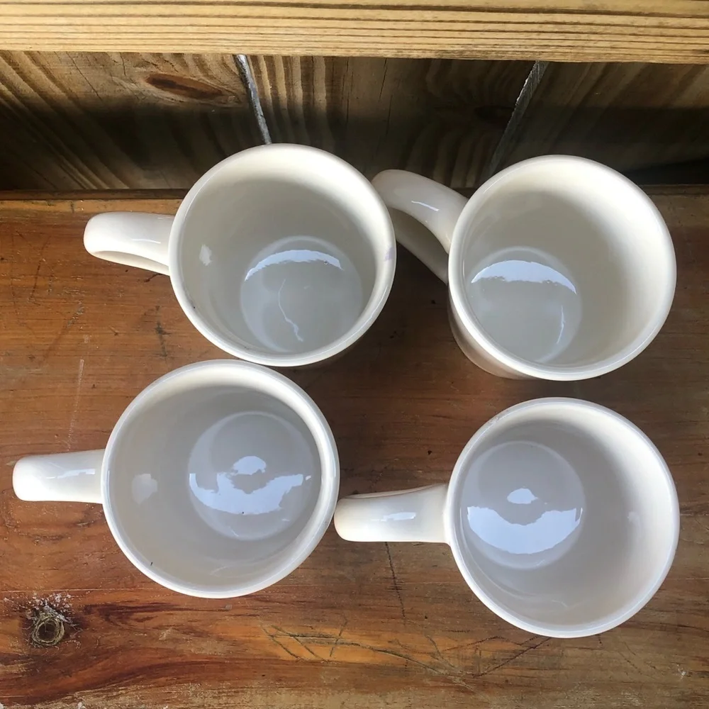 Set of 4 Williams Sonoma 2003 Retired Holiday Snowman Pattern 10oz Coffee Mugs